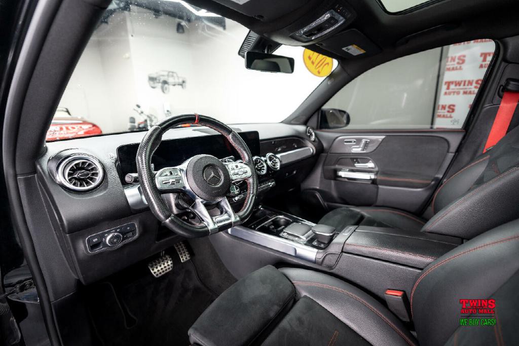2022 Mercedes-Benz GLB-Class Image 11