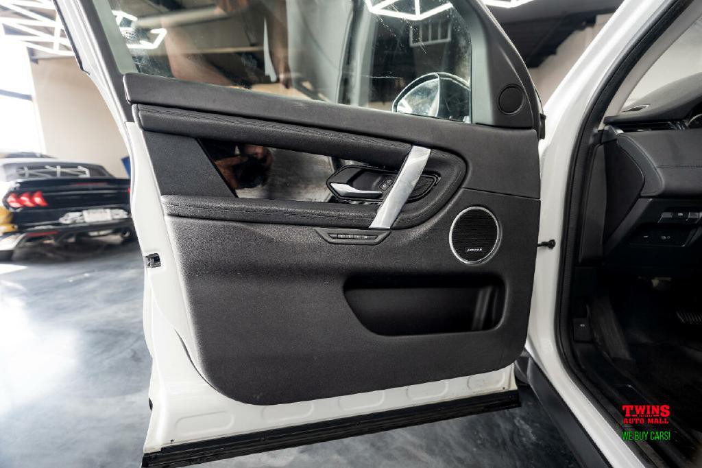 2020 Land Rover Discovery Sport Image 10