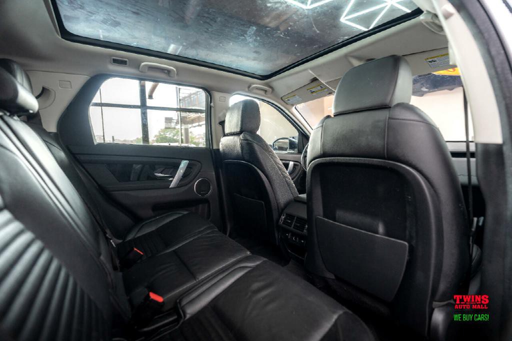 2020 Land Rover Discovery Sport Image 16