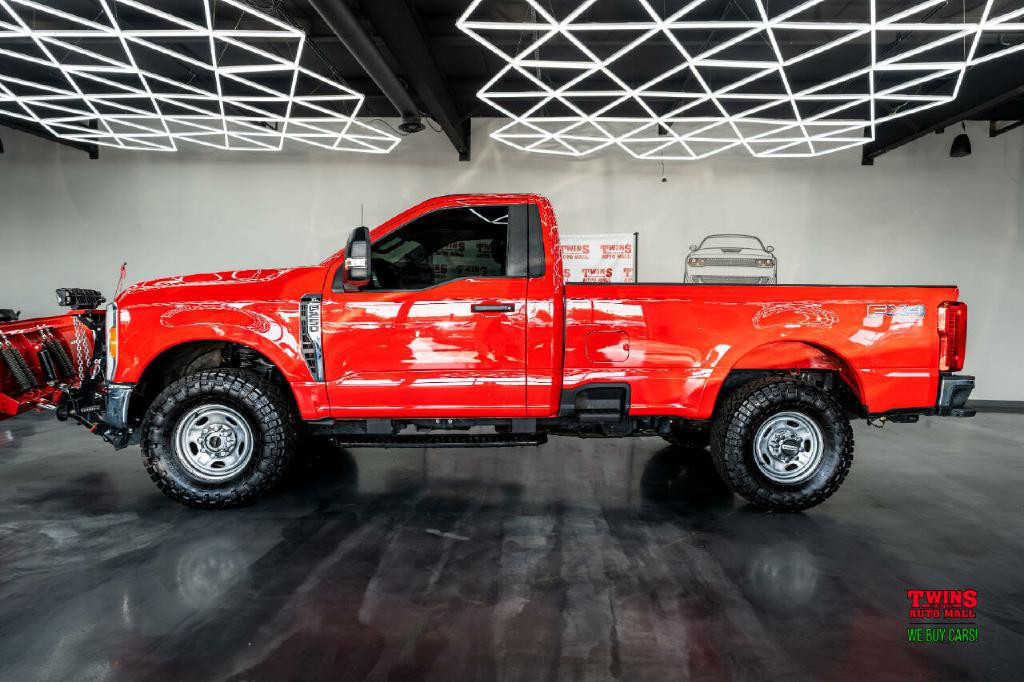 2023 Ford F-250 Image 3