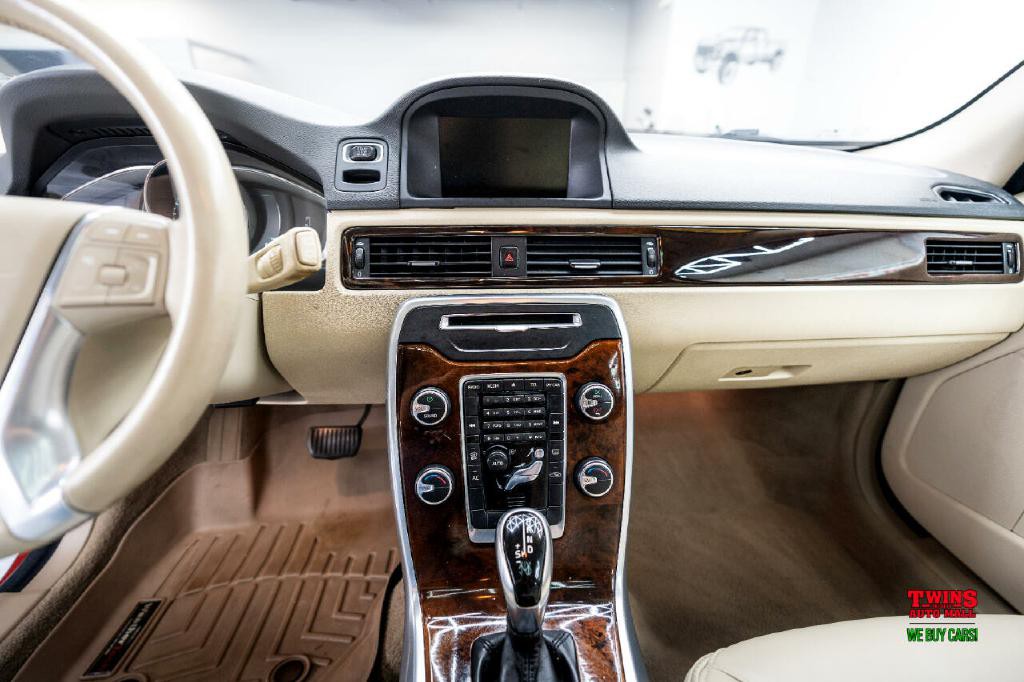 2014 Volvo XC70 Image 21