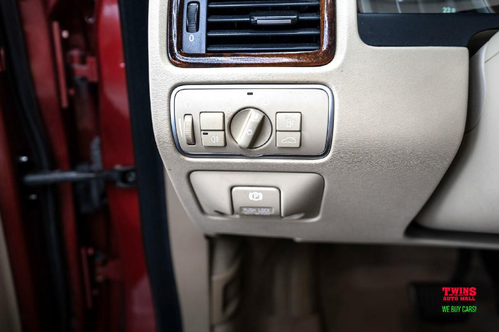 2014 Volvo XC70 Image 25