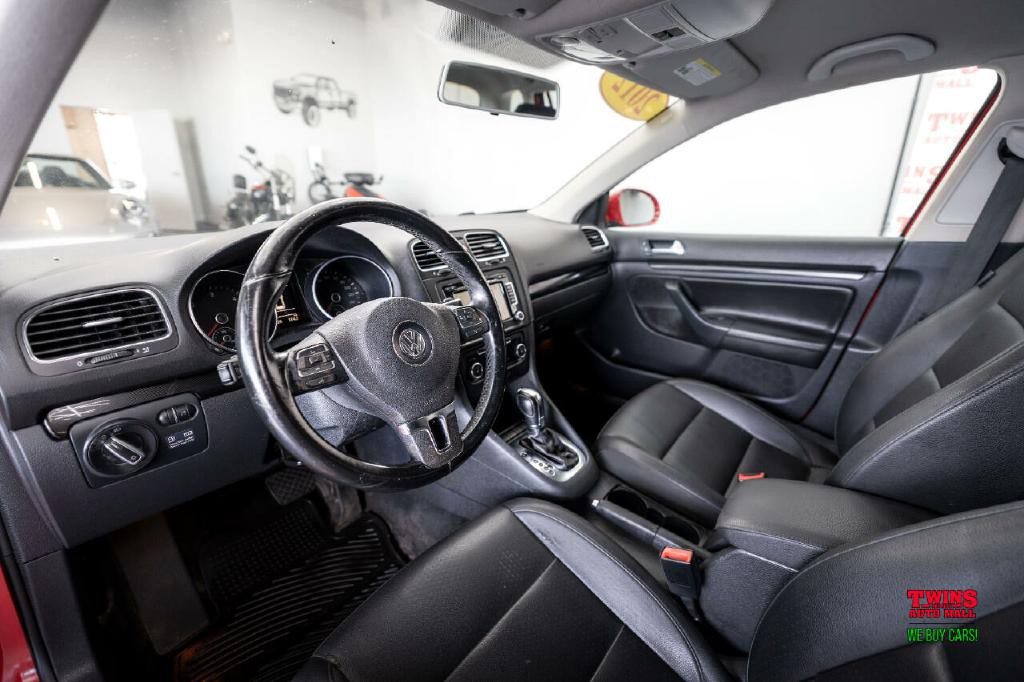 2012 Volkswagen Jetta Image 11