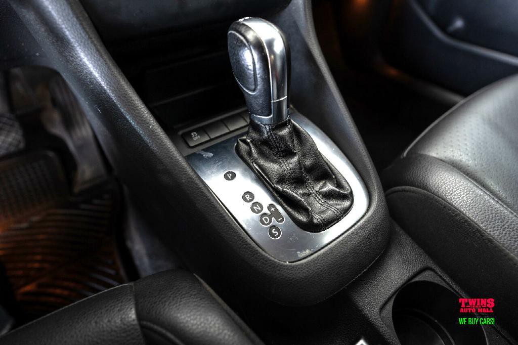 2012 Volkswagen Jetta Image 21