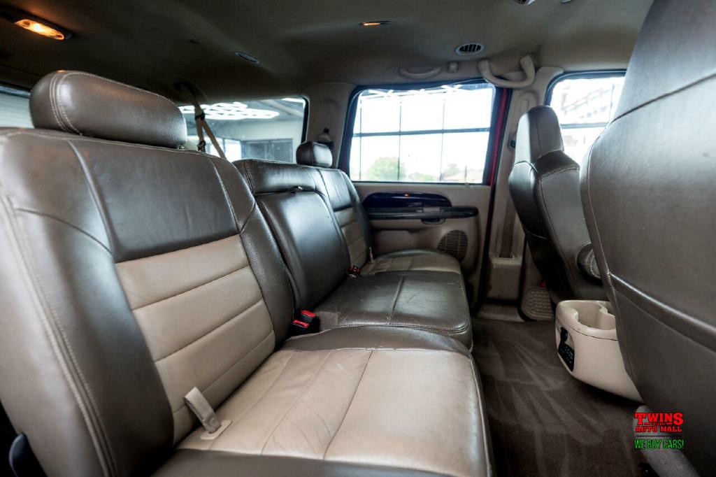 2003 Ford Excursion Image 16