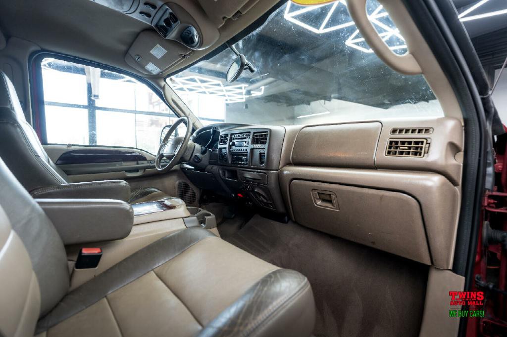 2003 Ford Excursion Image 18
