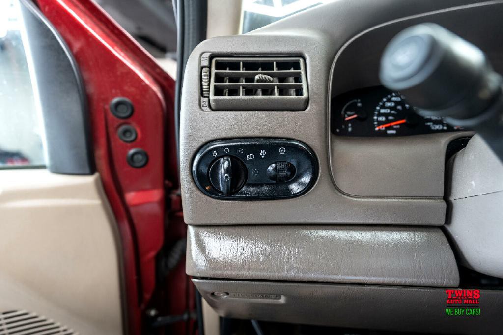 2003 Ford Excursion Image 24