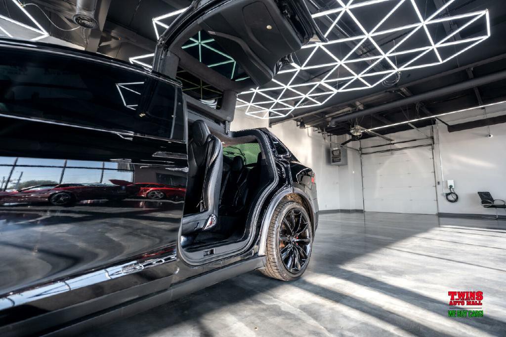 2019 Tesla Model X Image 13