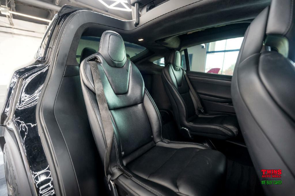2019 Tesla Model X Image 18