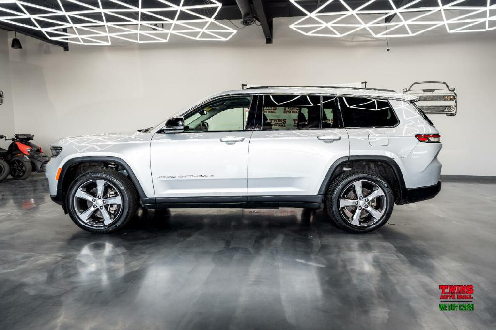 2021 Jeep Grand Cherokee Image 3