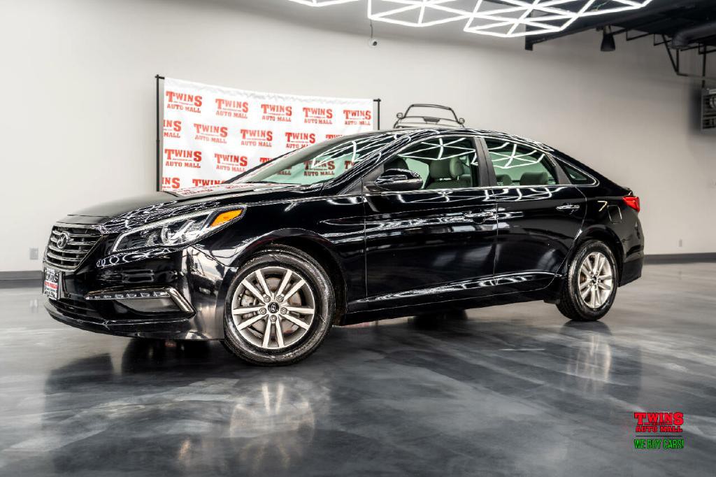 2015 Hyundai Sonata Image 2