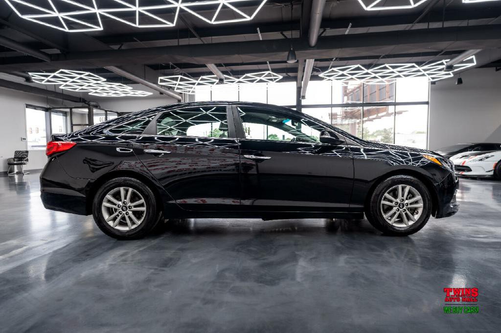 2015 Hyundai Sonata Image 9