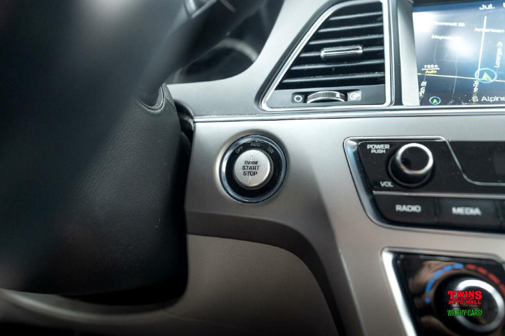 2015 Hyundai Sonata Image 29