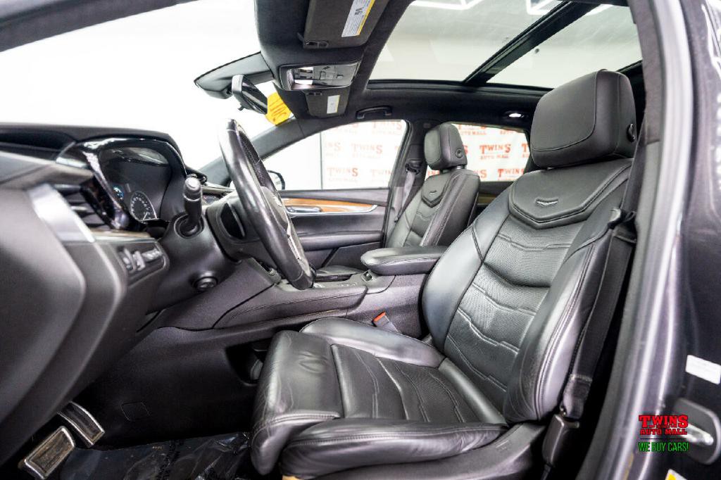 2017 Cadillac XT5 Image 12