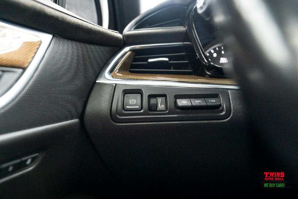 2017 Cadillac XT5 Image 24