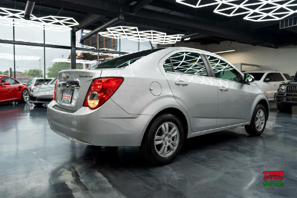 2014 Chevrolet Sonic Image 6