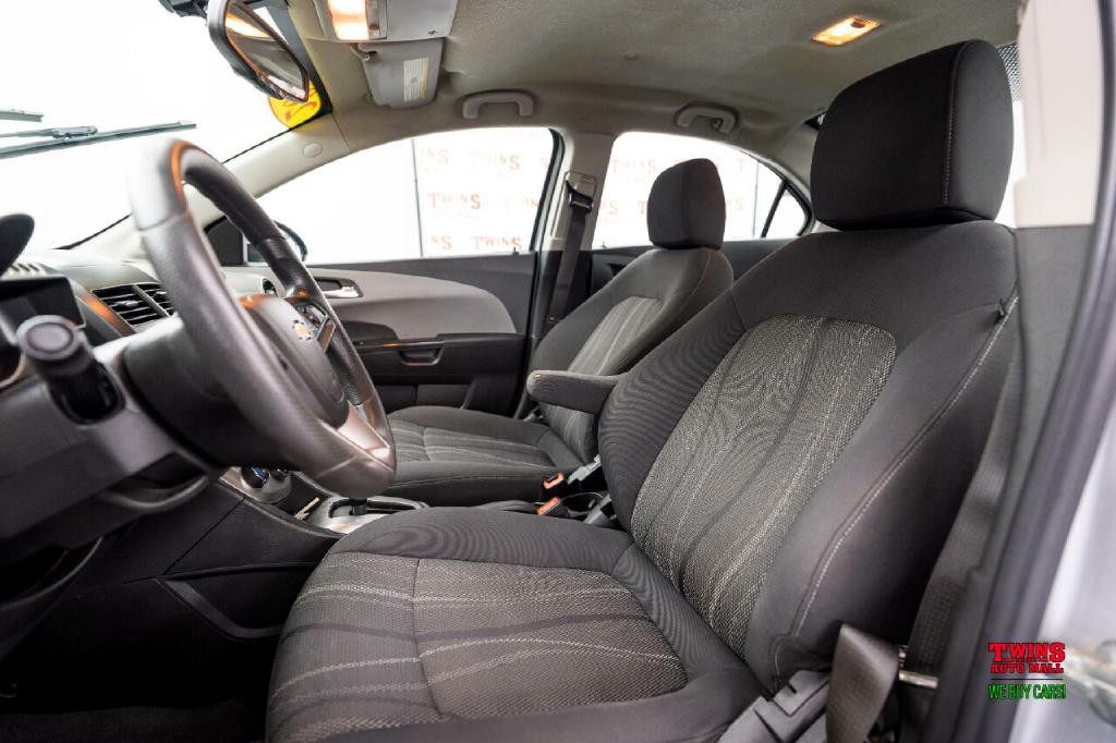 2014 Chevrolet Sonic Image 12