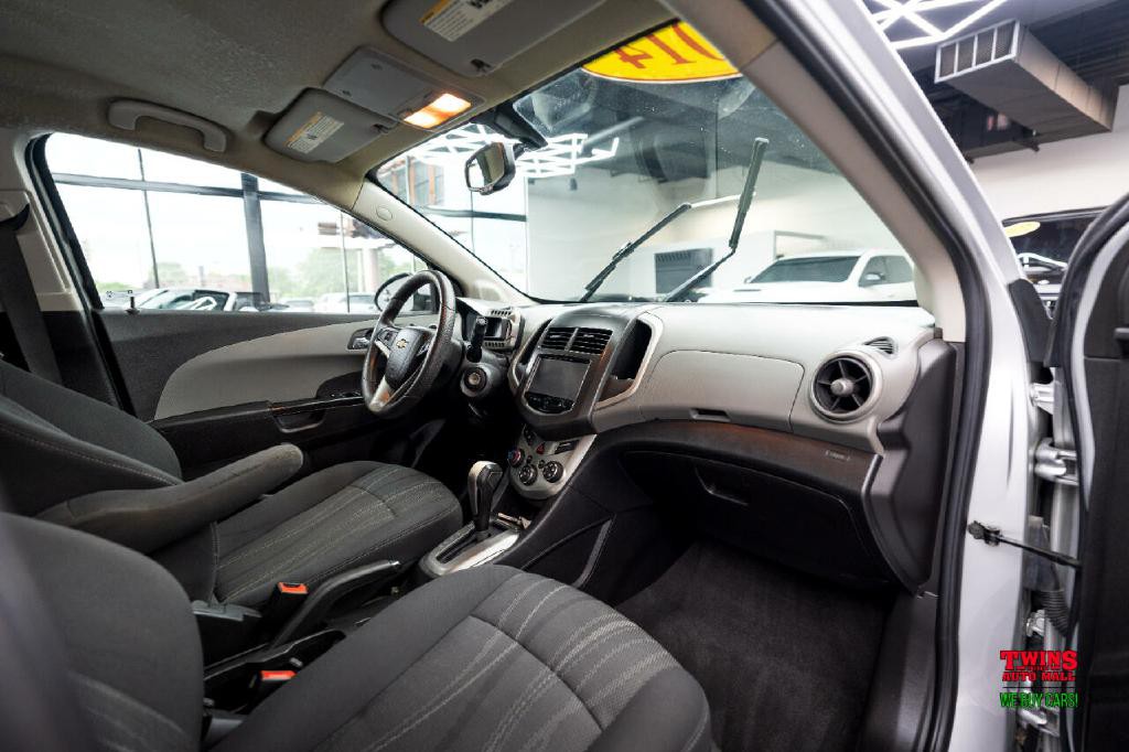 2014 Chevrolet Sonic Image 17