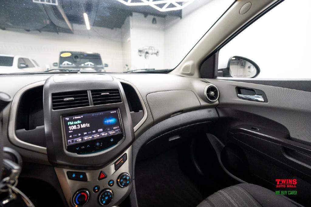 2014 Chevrolet Sonic Image 21