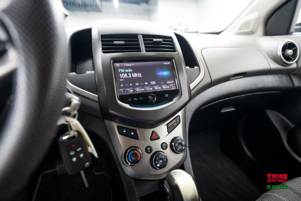 2014 Chevrolet Sonic Image 22