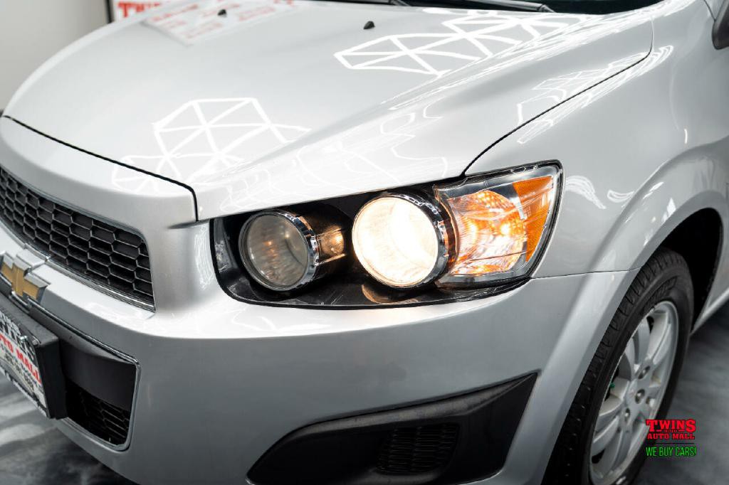 2014 Chevrolet Sonic Image 27