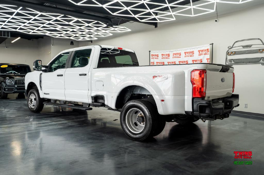 2024 Ford F-350 Image 4