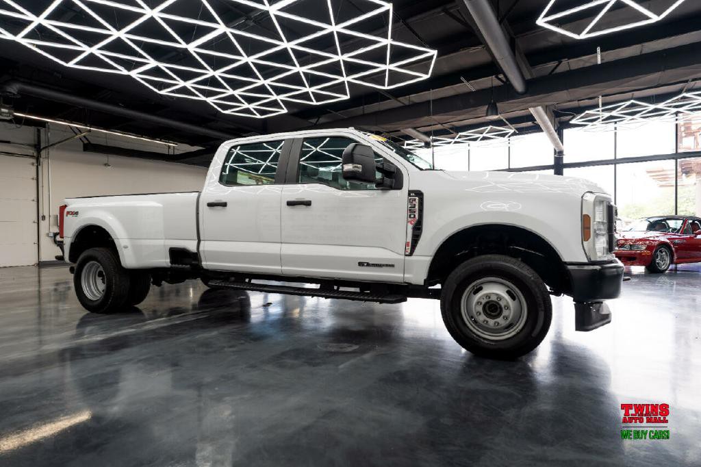 2024 Ford F-350 Image 9