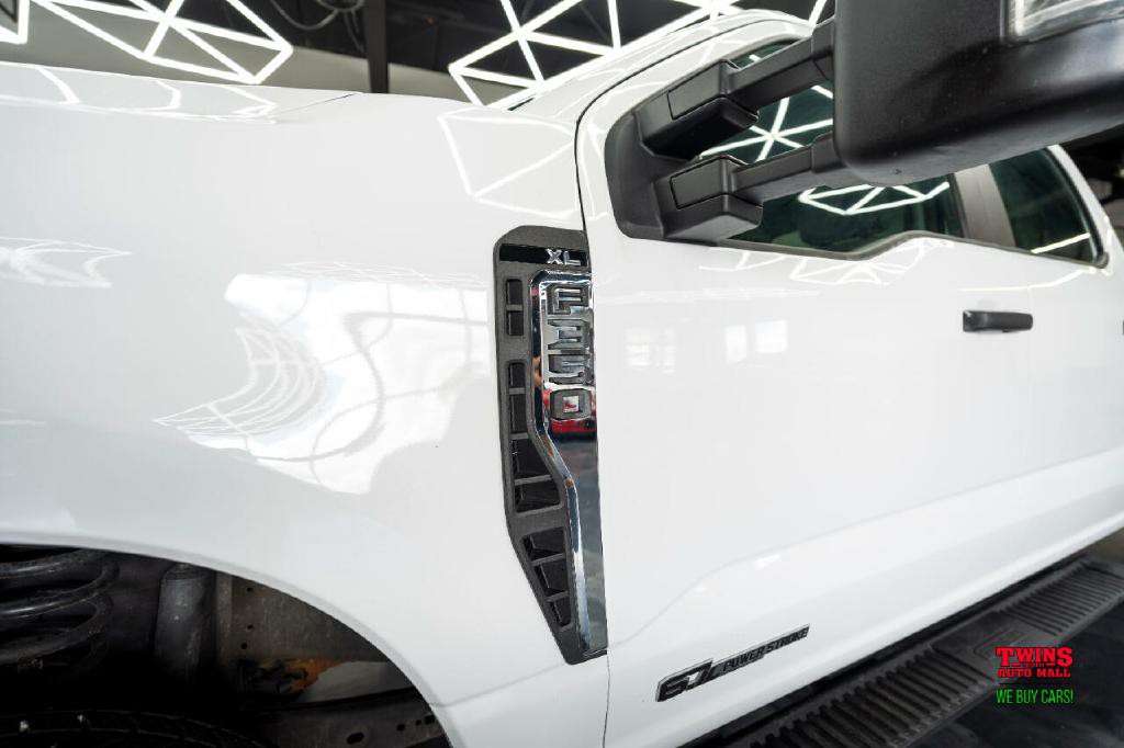 2024 Ford F-350 Image 30