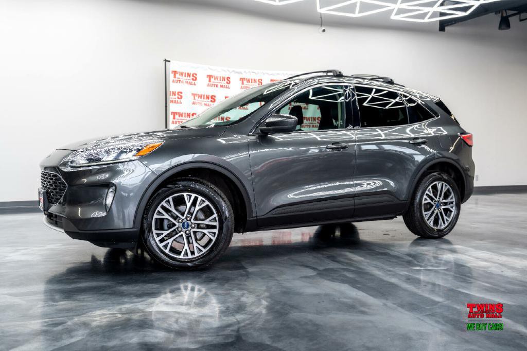 2020 Ford Escape Image 2