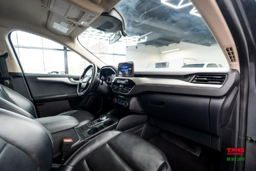 2020 Ford Escape Image 17