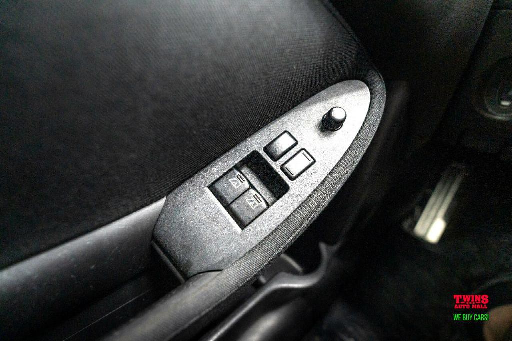 2017 Nissan 370Z Image 27