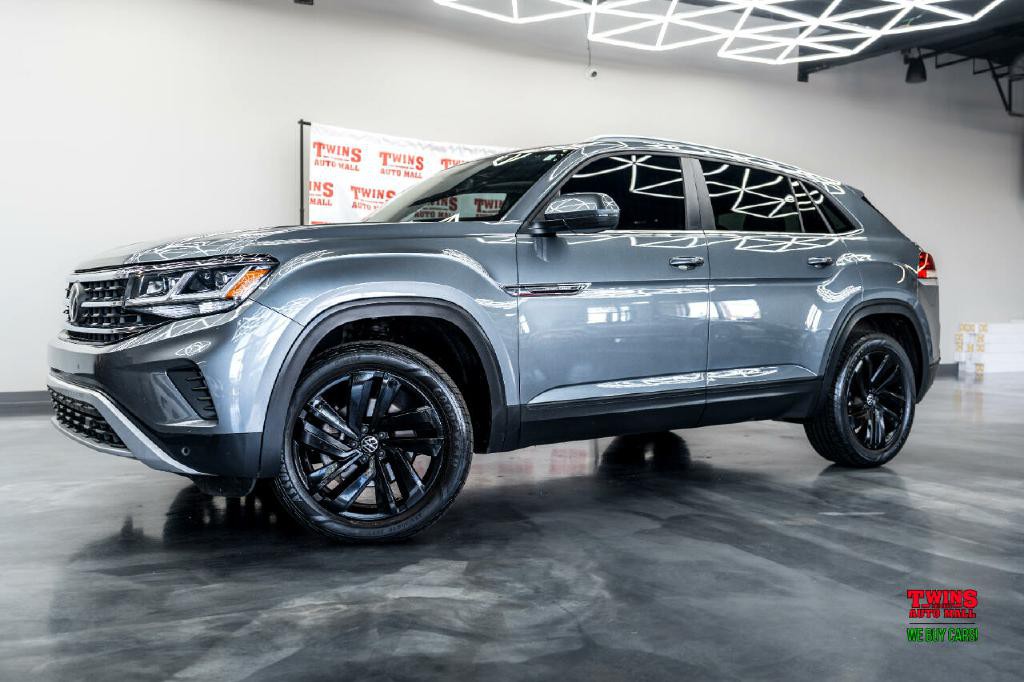 2022 Volkswagen Atlas Cross Spo Image 2
