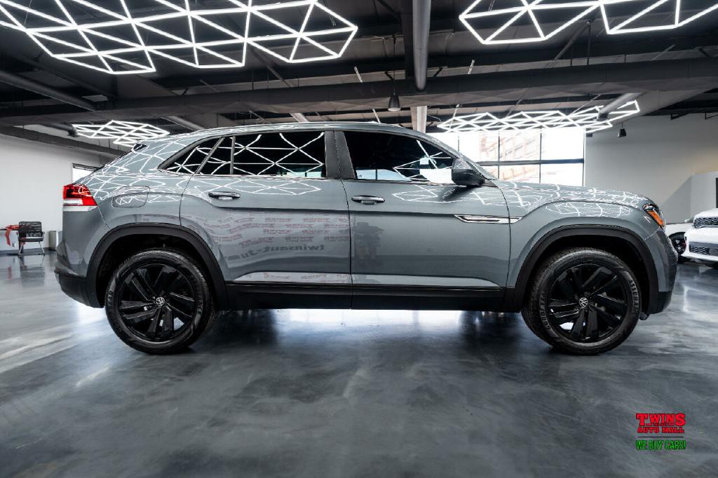 2022 Volkswagen Atlas Cross Spo Image 8