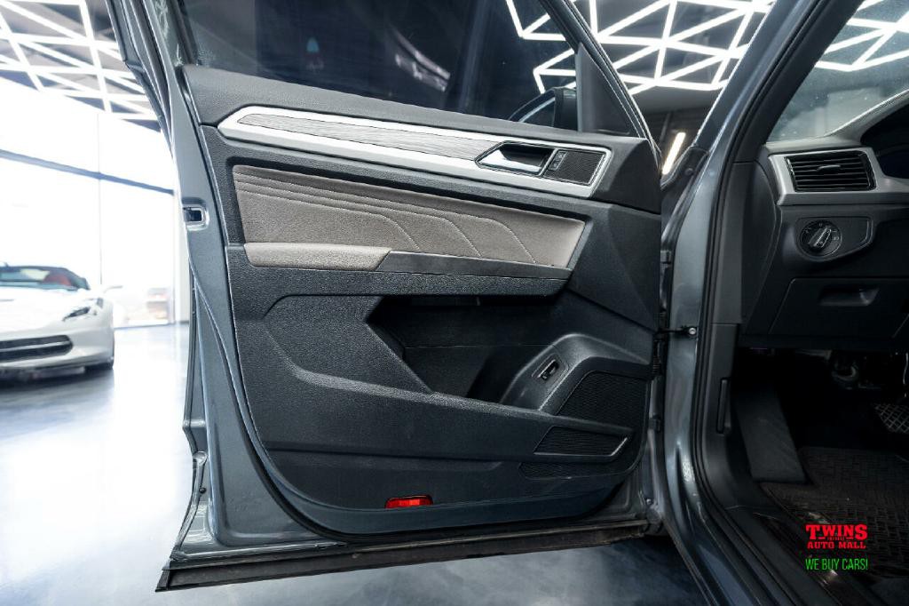 2022 Volkswagen Atlas Cross Spo Image 11