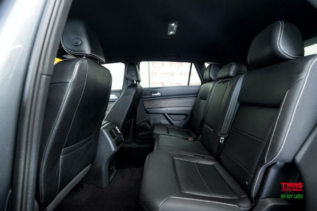 2022 Volkswagen Atlas Cross Spo Image 15