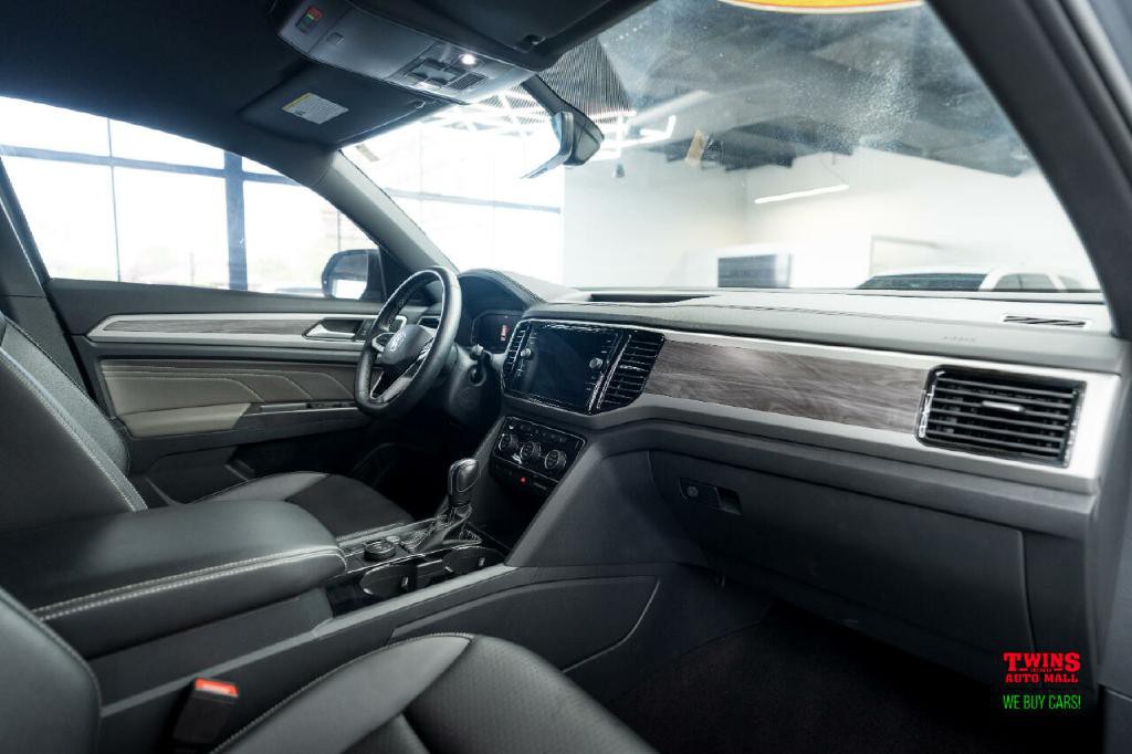 2022 Volkswagen Atlas Cross Spo Image 20