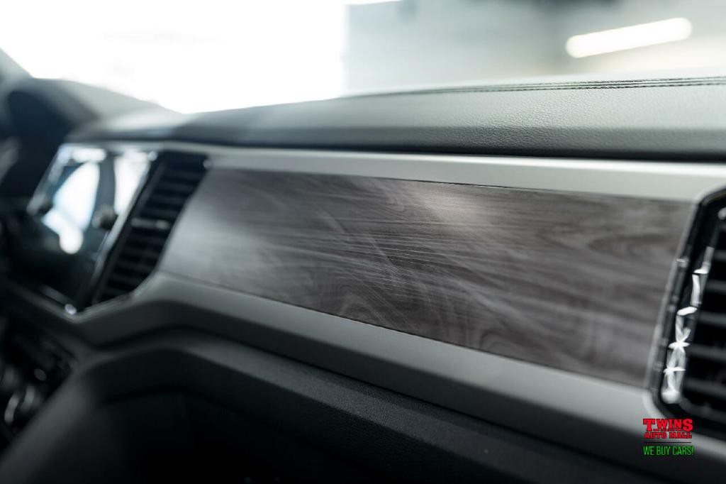 2022 Volkswagen Atlas Cross Spo Image 21