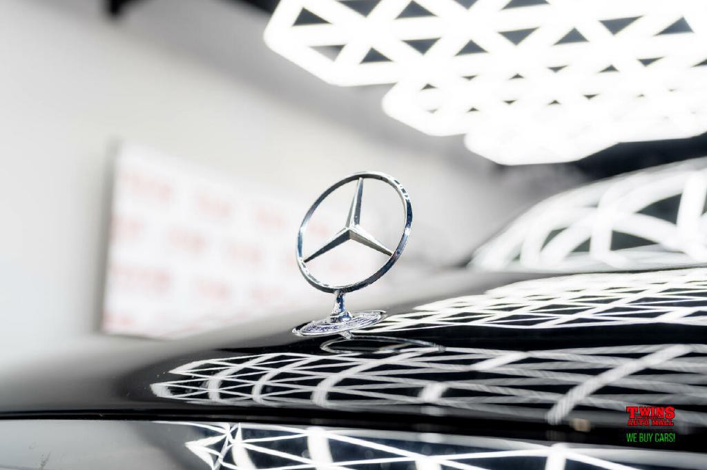 2005 Mercedes-Benz S-Class Image 32