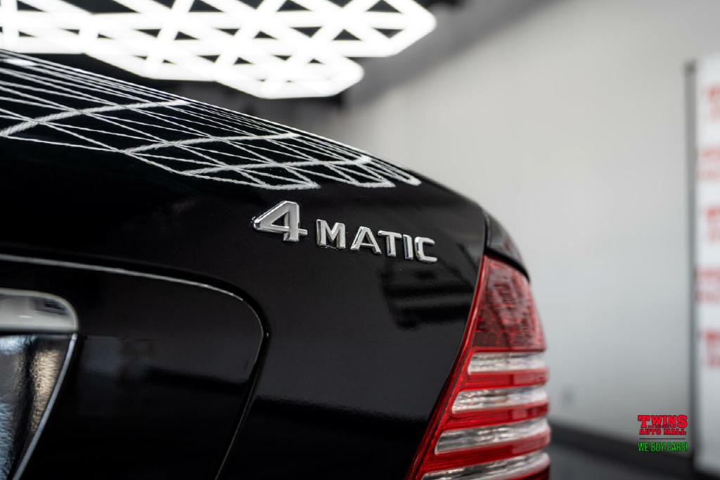 2005 Mercedes-Benz S-Class Image 37
