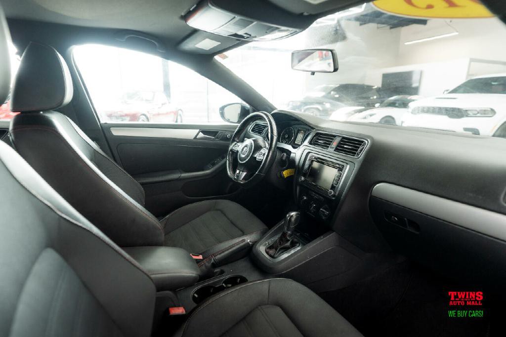 2013 Volkswagen Jetta Image 17