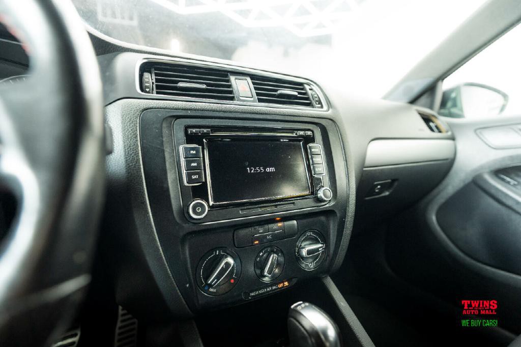 2013 Volkswagen Jetta Image 20