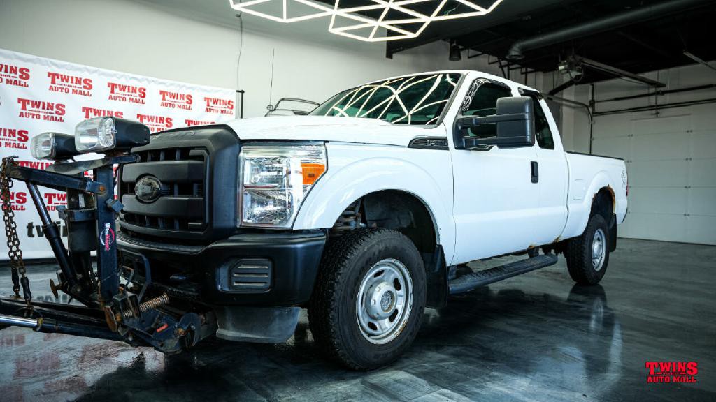 2011 Ford F-250 Image 2