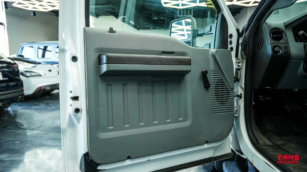 2011 Ford F-250 Image 13
