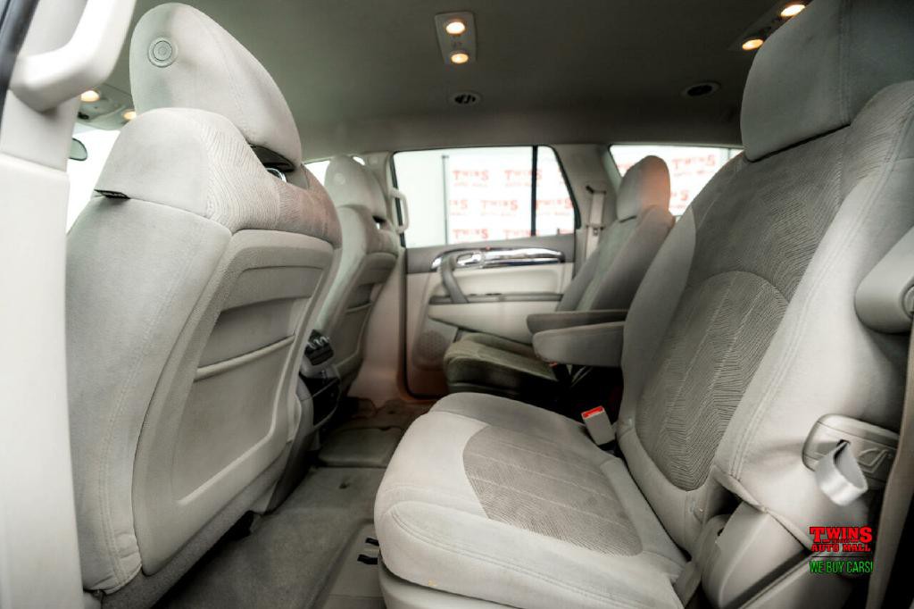 2016 Buick Enclave Image 13