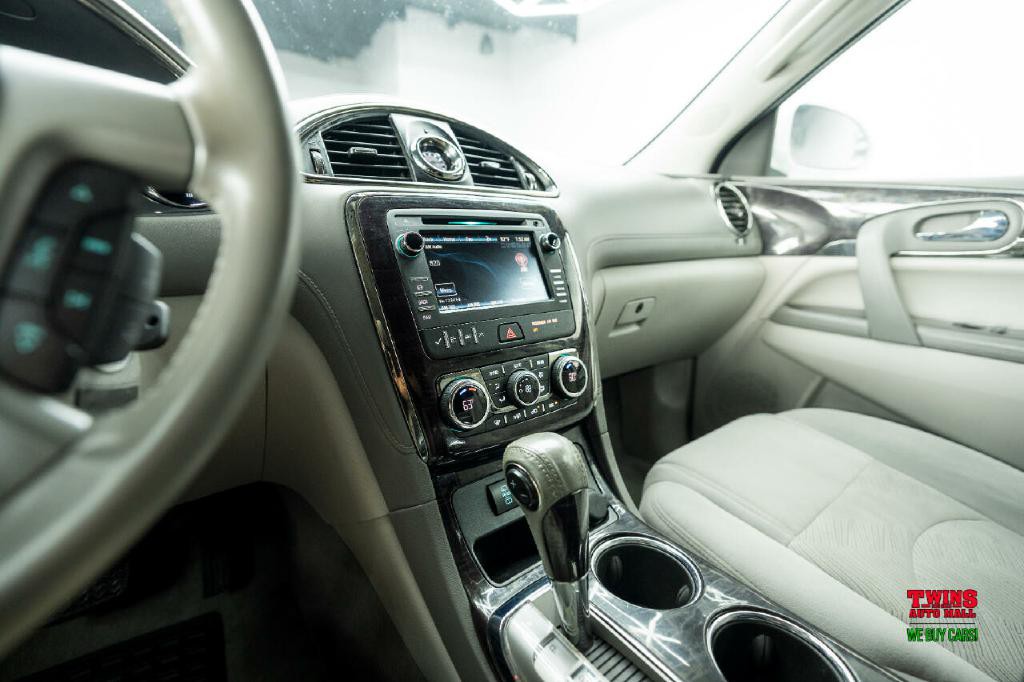 2016 Buick Enclave Image 24