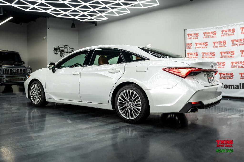 2020 Toyota Avalon Image 4