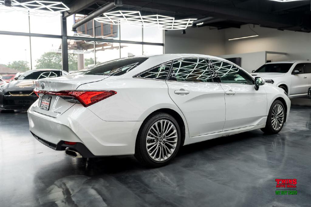 2020 Toyota Avalon Image 6