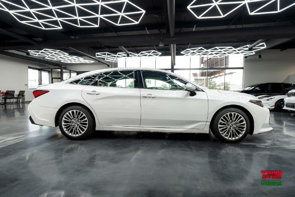 2020 Toyota Avalon Image 7
