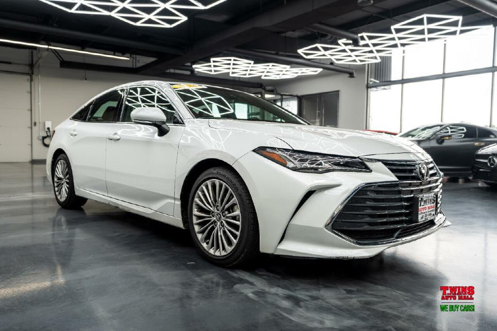 2020 Toyota Avalon Image 8