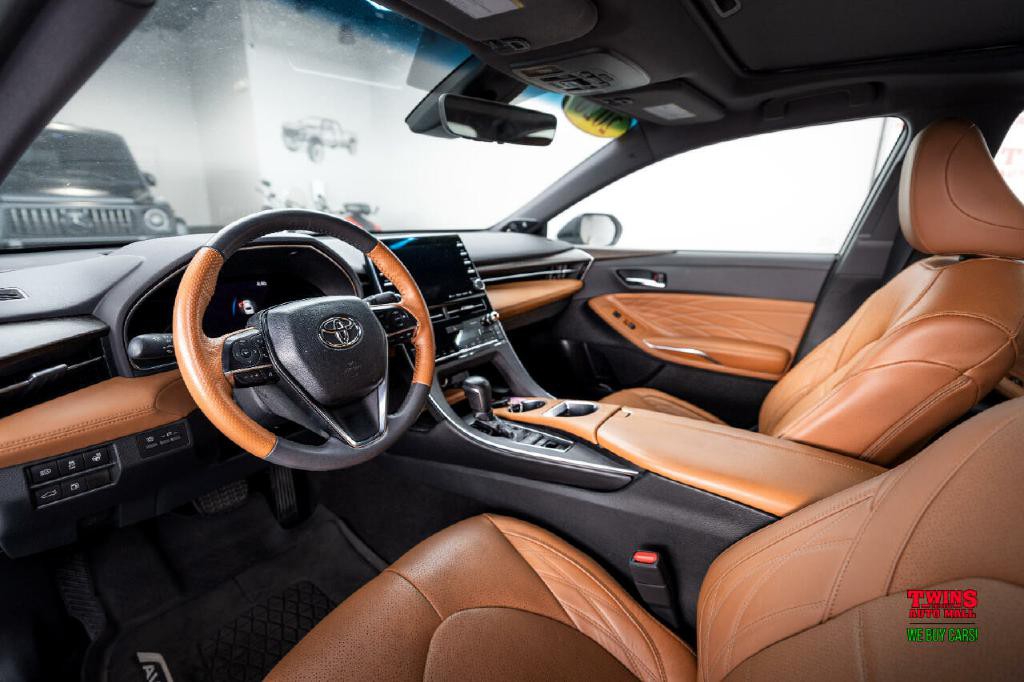 2020 Toyota Avalon Image 11